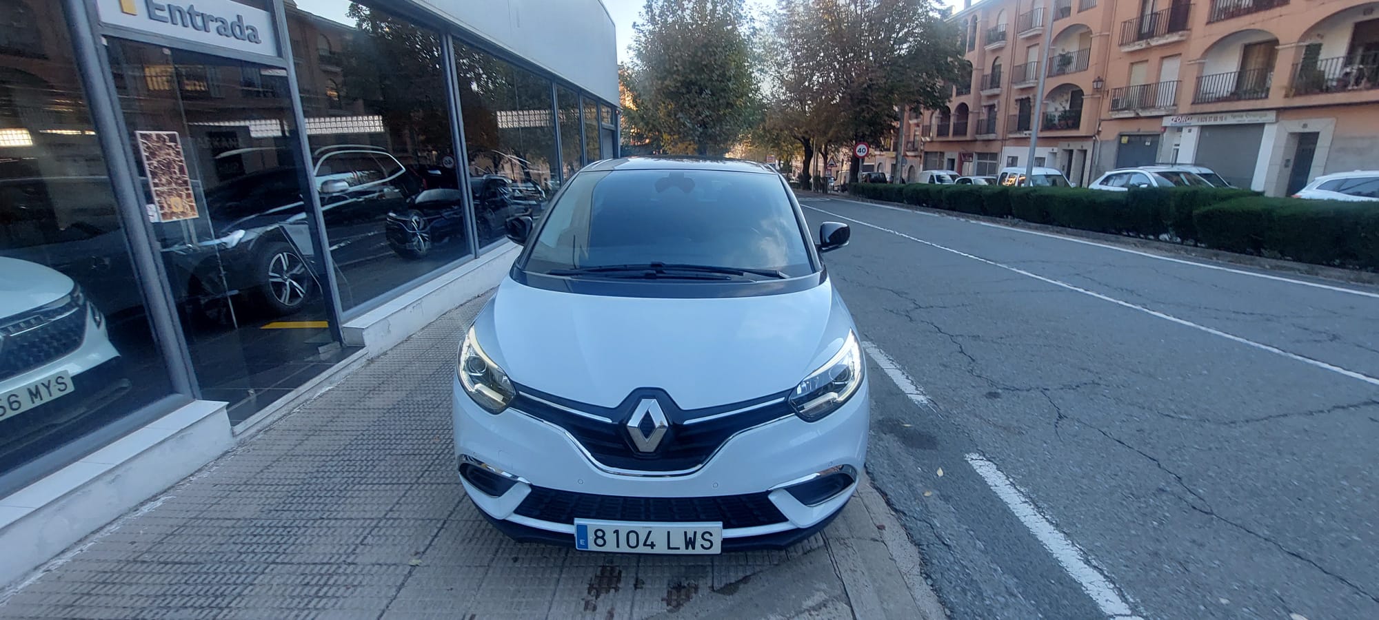 Renault Grand Scenic 1.3 TCE 140CV miniatura 12